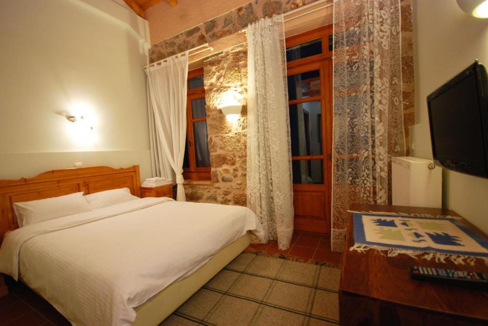 Hotel Parnassos Arachova Eksteriør billede