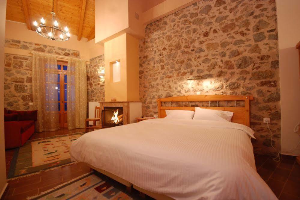 Hotel Parnassos Arachova Eksteriør billede