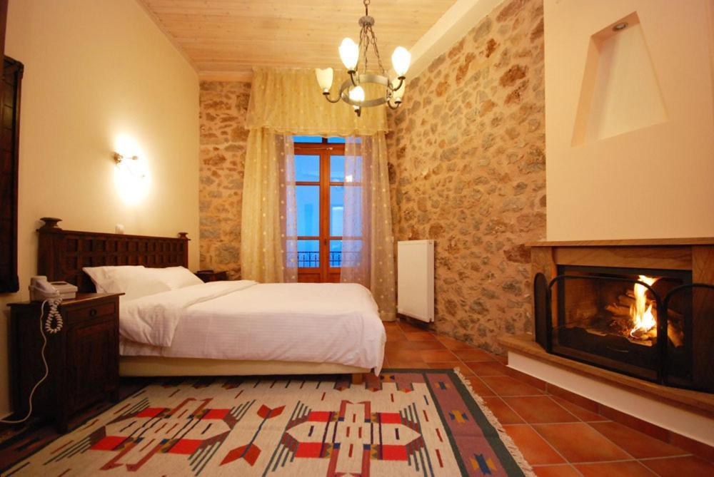 Hotel Parnassos Arachova Eksteriør billede